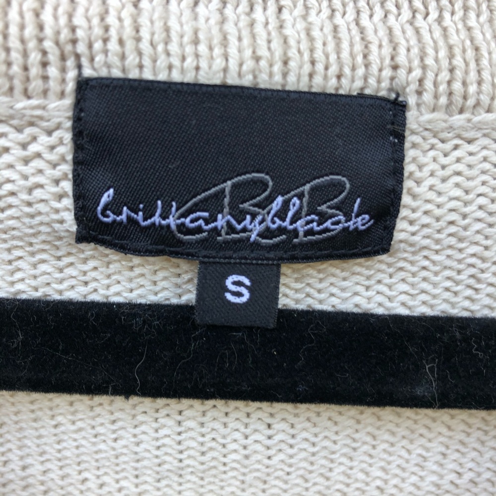 Retro One Button Cardigan - Picture 2 of 4